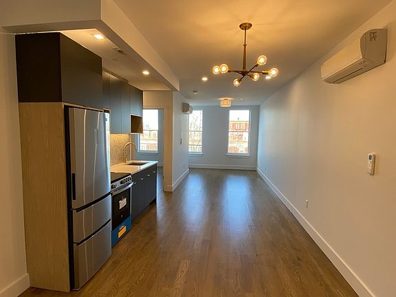 2nd image of 424 Gates Ave #5F