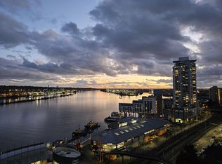 14 Begbie St #1809, New Westminster, BC V3M0C4