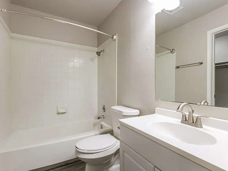 8151 Cheryl Meadow Dr — Photo 11