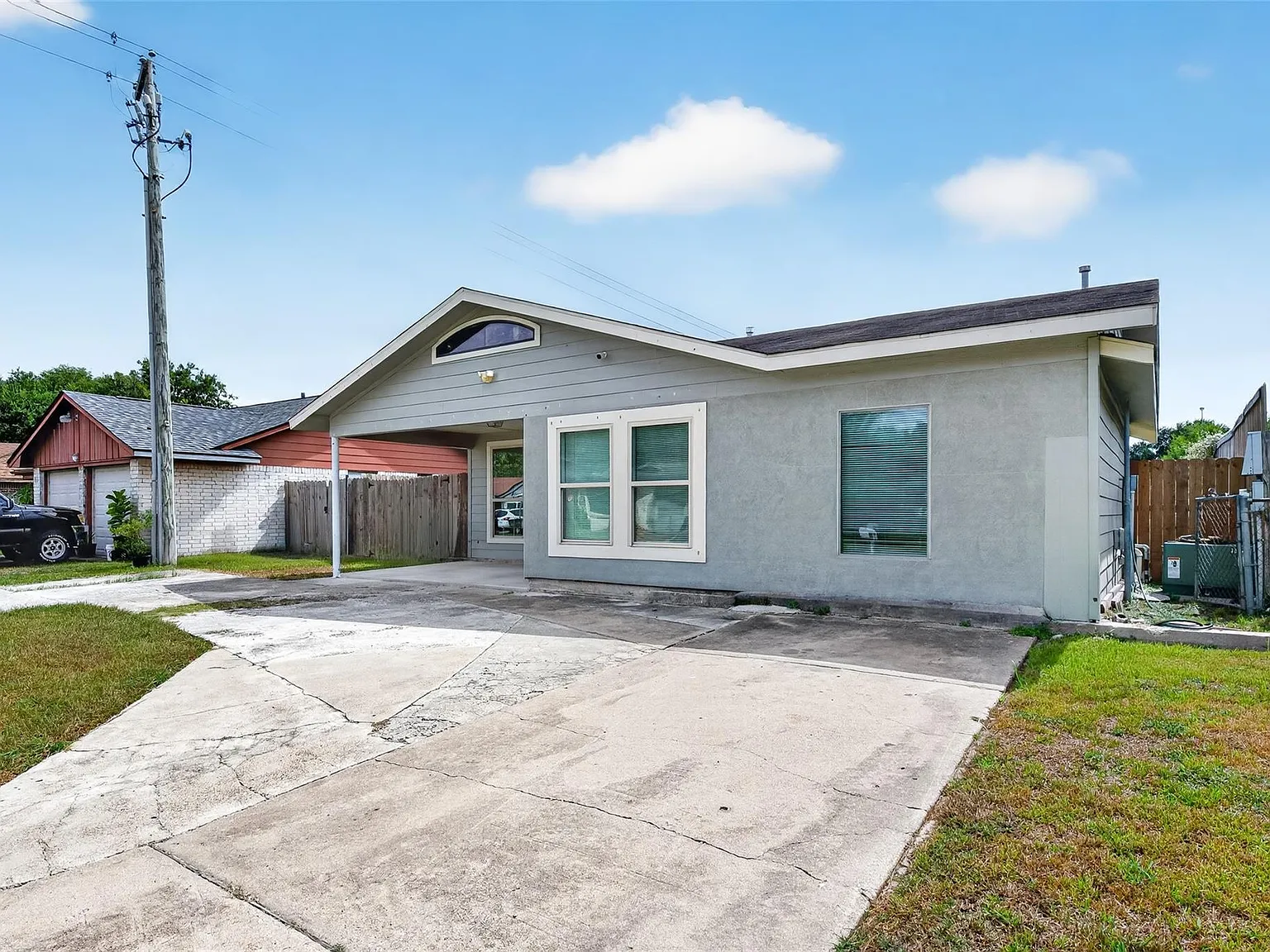 3 bed, 2.5 bath, 1284 sqft, $1,600 — Photo 3