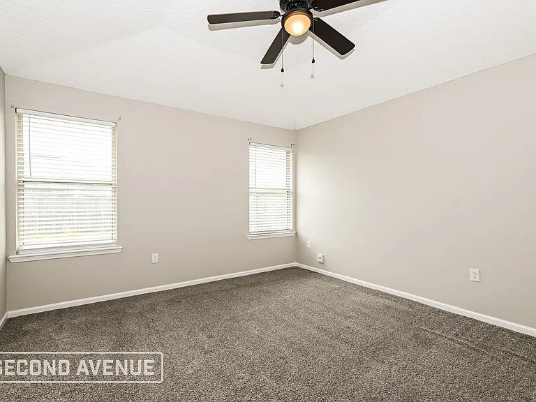2226 Thomas Lynch Ct — Photo 11