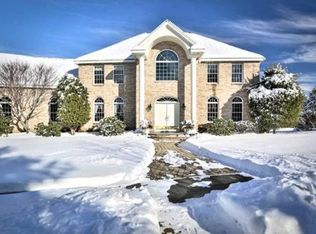 10 Campbell Rd, Middleton, MA 01949