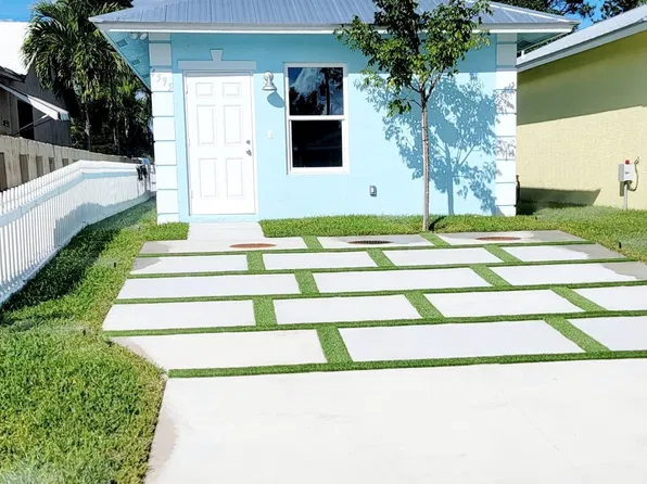 4595 Cambridge Street, Lake Worth Beach, FL 33463