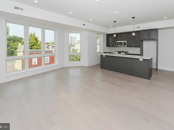 2nd image of 1628 W Thompson St #3