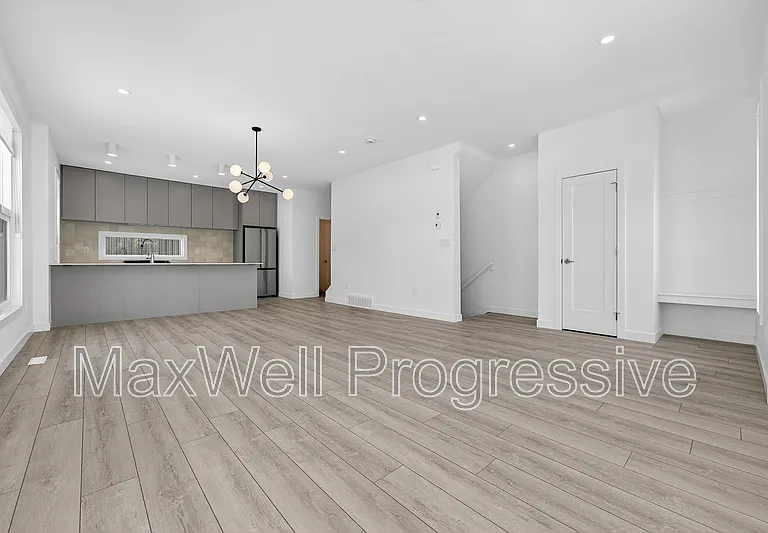 13516 115th Ave NW #5 — Photo 3