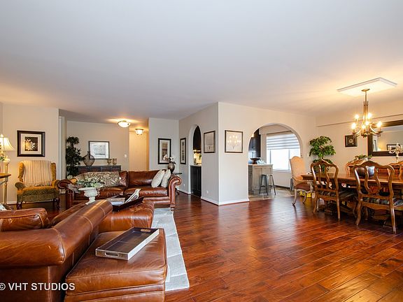 4th image of 7033 N Kedzie Ave APT 408
