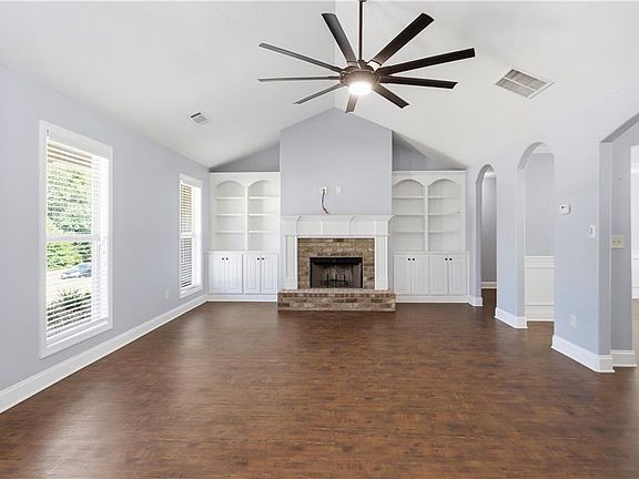 3rd image of 144 Briar Rose Blvd