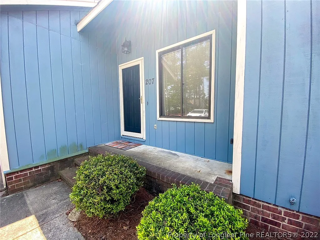 2 bed, 1.5 bath, $1,200 — Photo 2