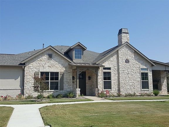 5th image of 411 Watermere Dr