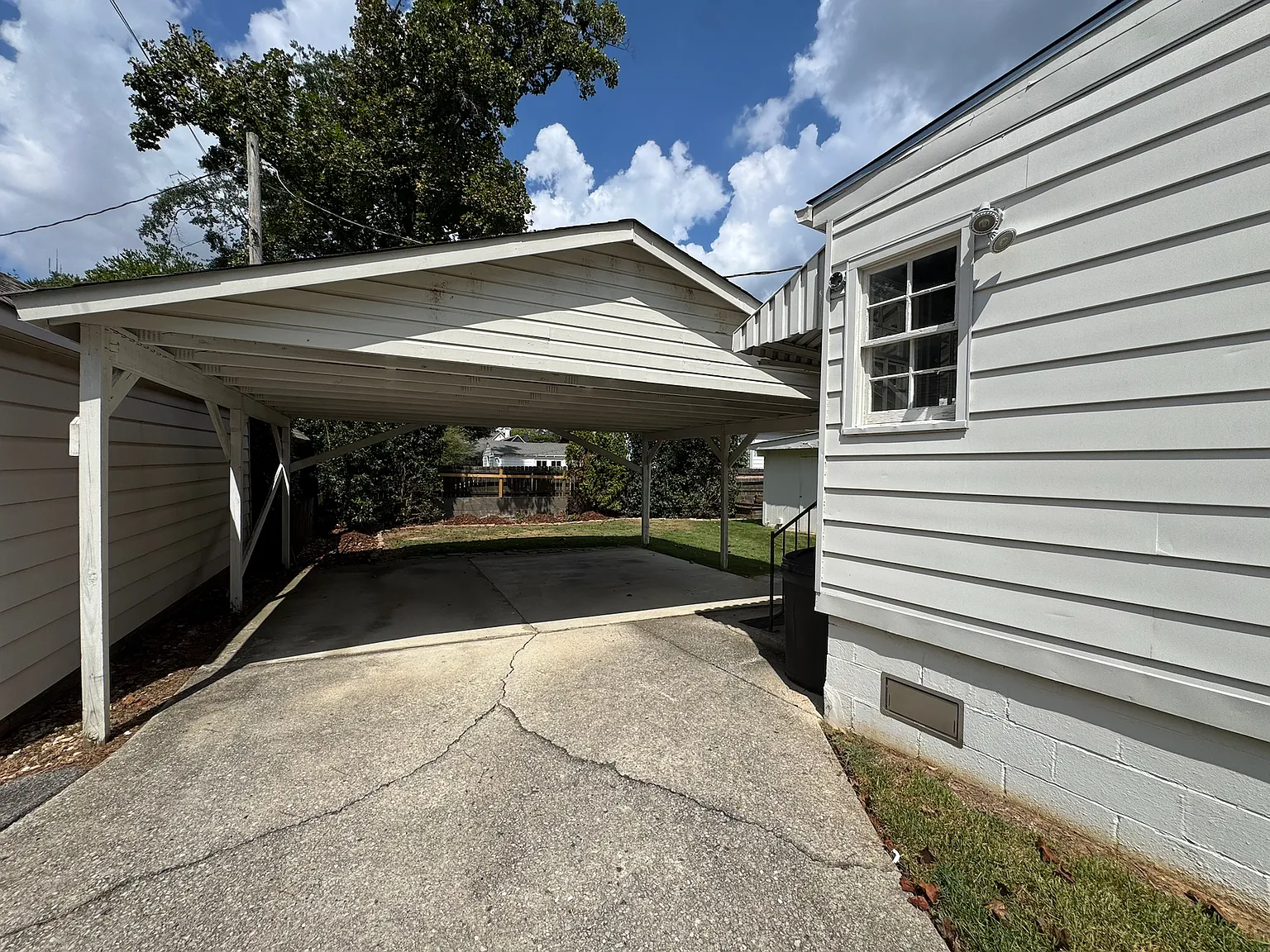 3 bed, 1674 sqft, $3,500 — Photo 2
