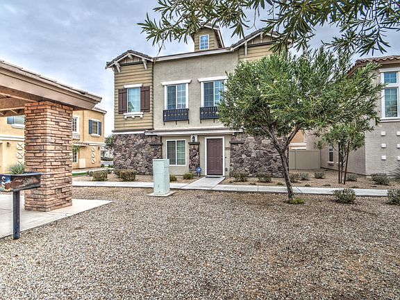 4th image of 4029 E Windsor Dr