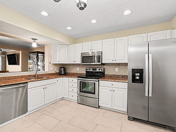 5th image of 6764 Pondfield Ln