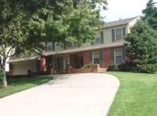 632 E Red Rd, Independence, MO 64055