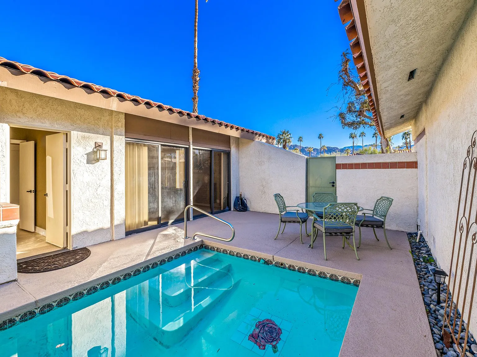 3 bed, 2942 sqft, $7,000 — Photo 1