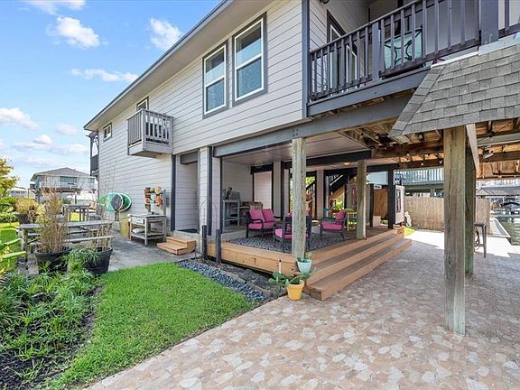 3rd image of 4229 Karankawa Way