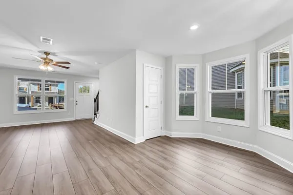 200 Limestone Point Dr — Photo 3