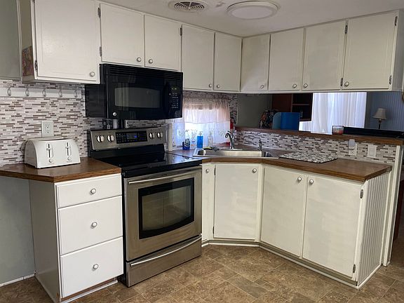2nd image of 608 Park View Dr