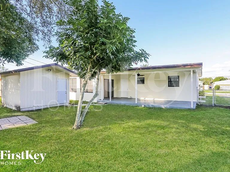 7720 Juniper St — Photo 14