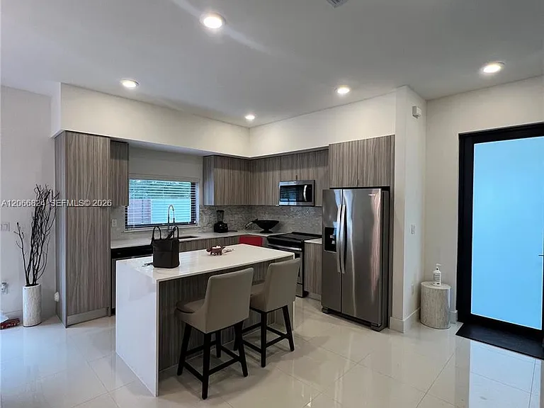 11745 SW 106th Ter #11745 — Photo 4