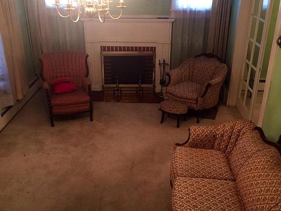 3rd image of 2406 Ivy Ave