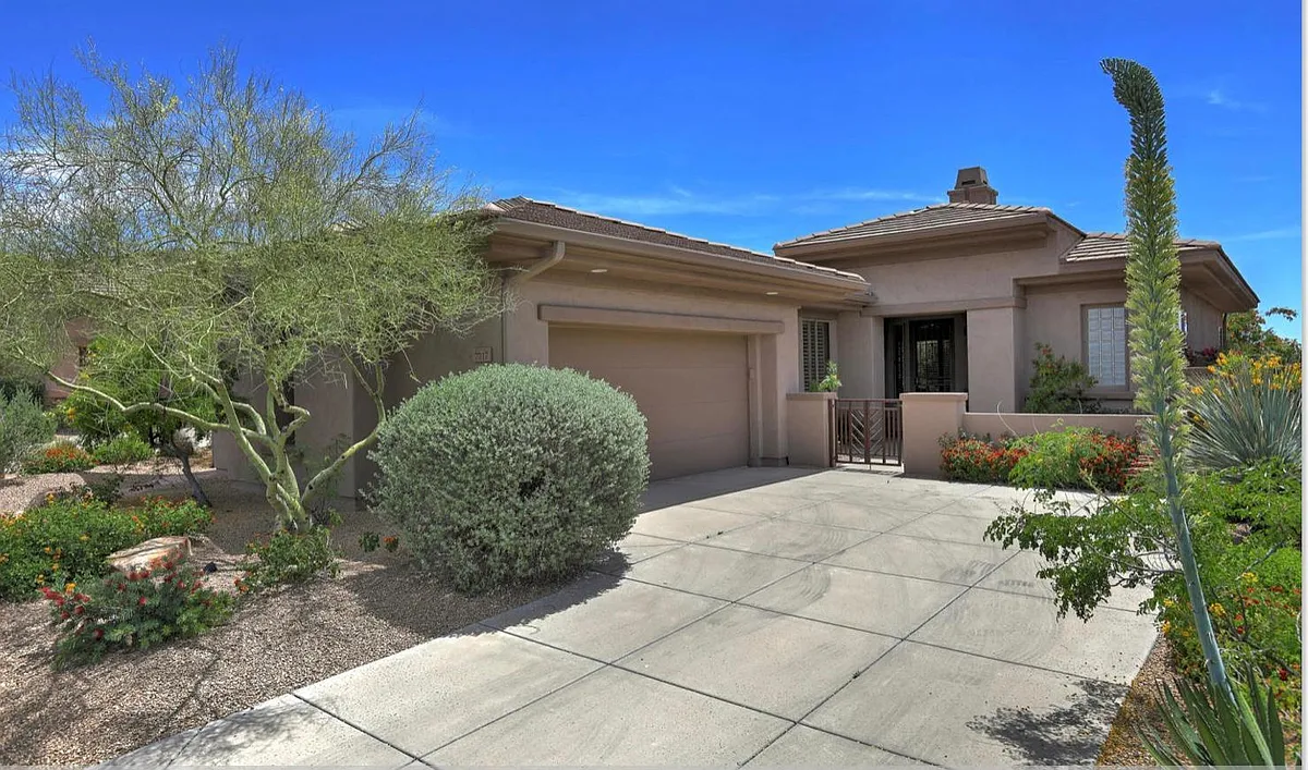 Building Photo - 7717 E Balao Dr