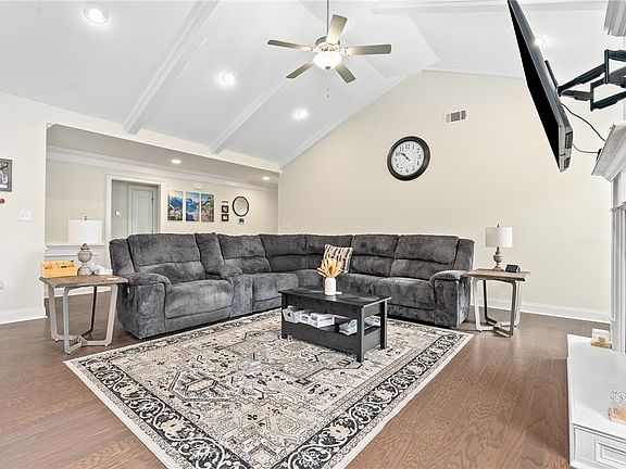 5th image of 2338 Sherwood Dr