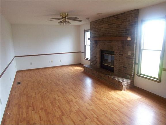 4th image of 1032 Glen Kegley Dr