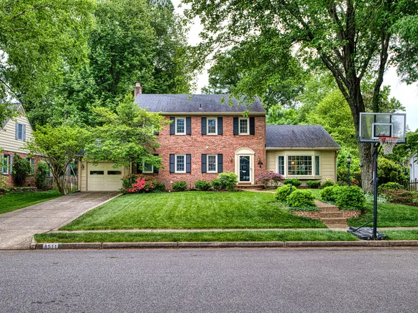 8511 Hitching Post Ln, Alexandria, VA 22308