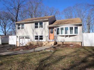55 Birchwood Rd, Monroe, CT 06468