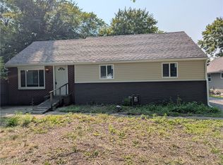 3488 Oakmont Dr, Hubbard, OH 44425