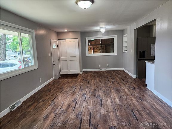 5th image of 109 Whispering Dr