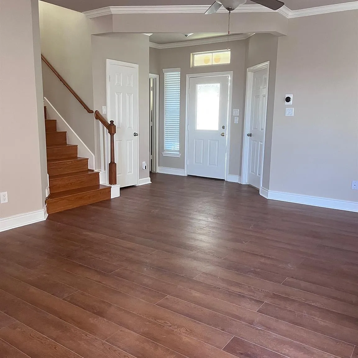 4 bed, 3.5 bath, 1608 sqft, $2,300 — Photo 4
