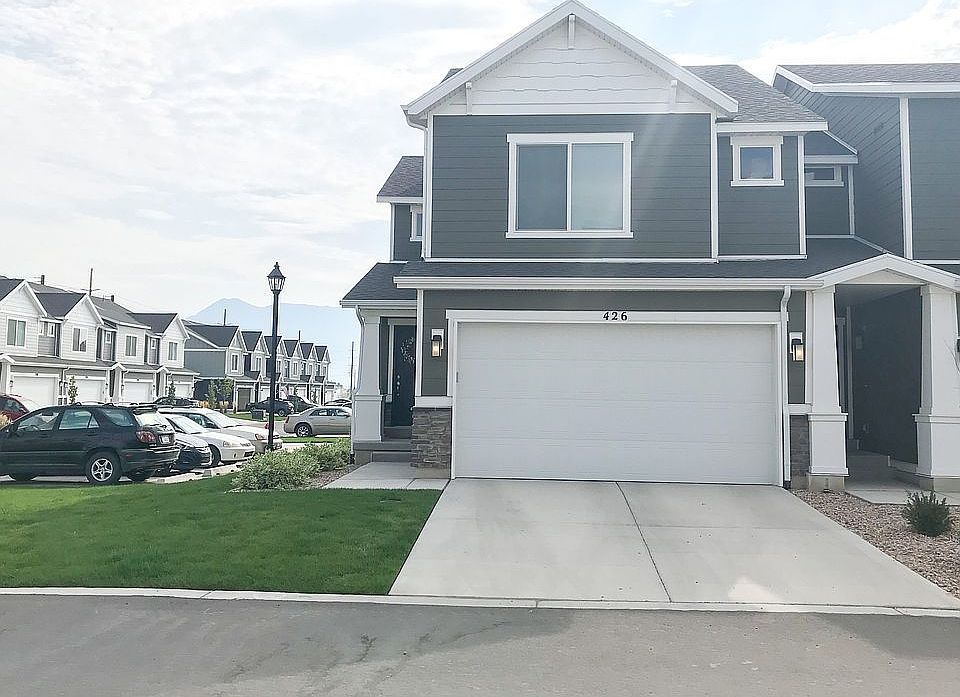 1st image of 426 S Sunland Way