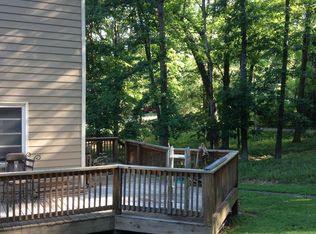 101 Meadow Ln #101, Lewisburg, WV 24901