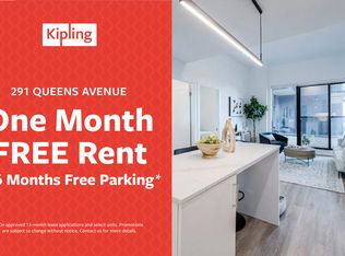 291 Queens Ave #202, Oakville, ON L6H2B4