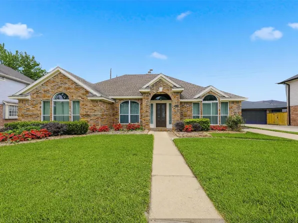 1722 Pecan Crossing Dr, Richmond, TX 77406