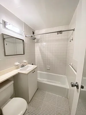 Rented by Compass | media 13