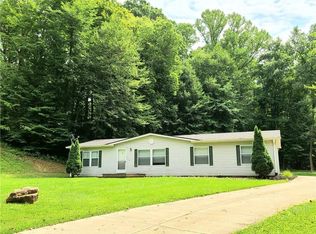 905 W Gordon Rd, Mooresville, IN 46158