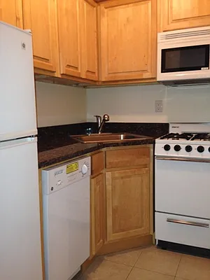 Rented by Guidance Realty Corp. | media 35