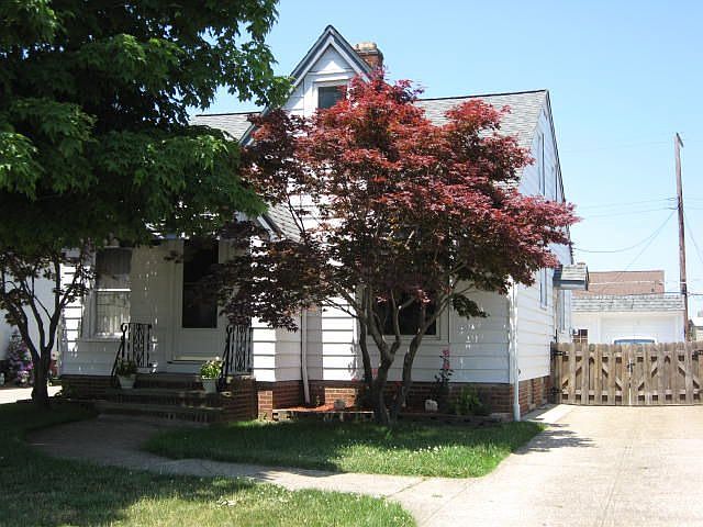1st image of 7614 Dorothy Ave