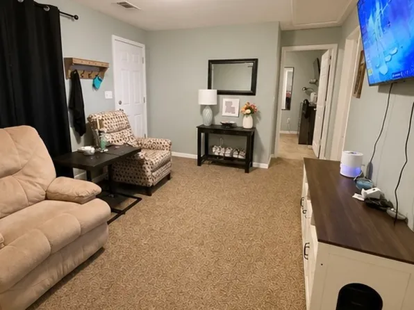 330 Porter Ave #D, Biloxi, MS 39530