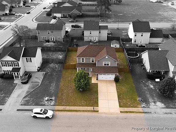 2nd image of 2107 Queen Elizabeth Ln