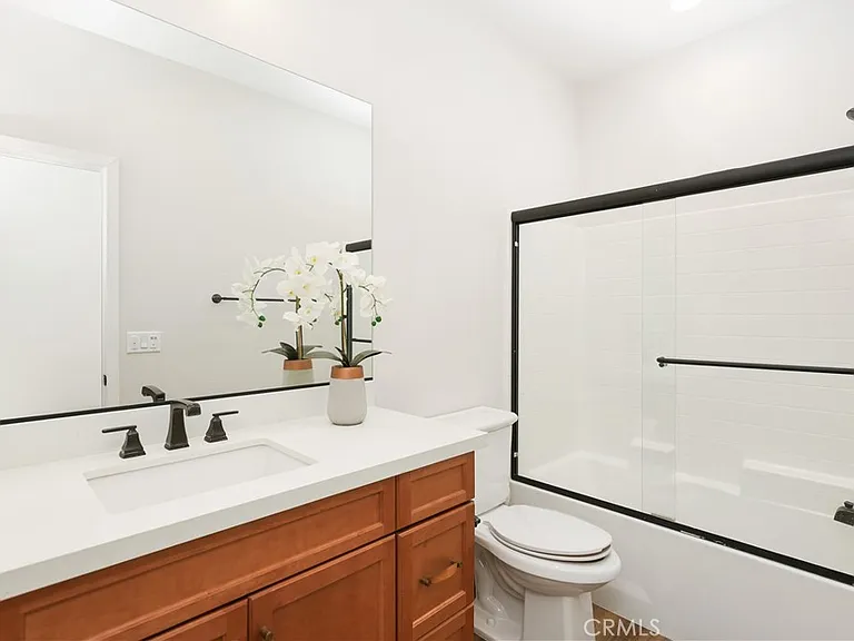 793 Banyan Way — Photo 23