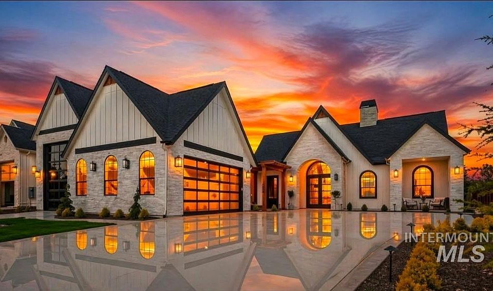 1st image of 7068 N Cairnhill Way