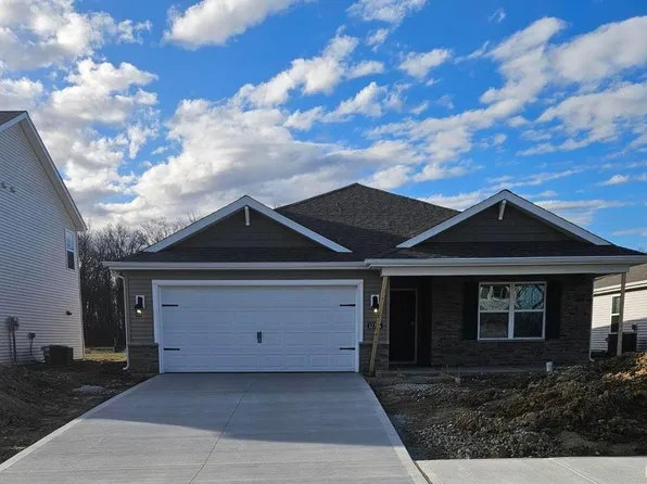 12744 Watts Dr, Fort Wayne, IN 46818