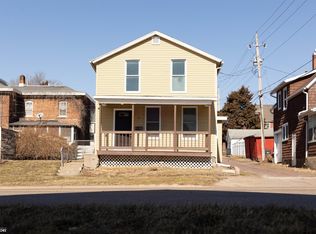 712 Spring St, Burlington, IA 52601