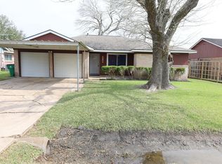 513 Sims Dr, Angleton, TX 77515