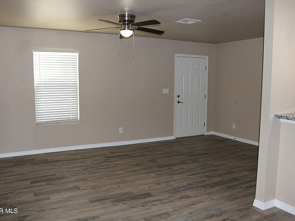 4th image of 5717 Manila Dr Unit B