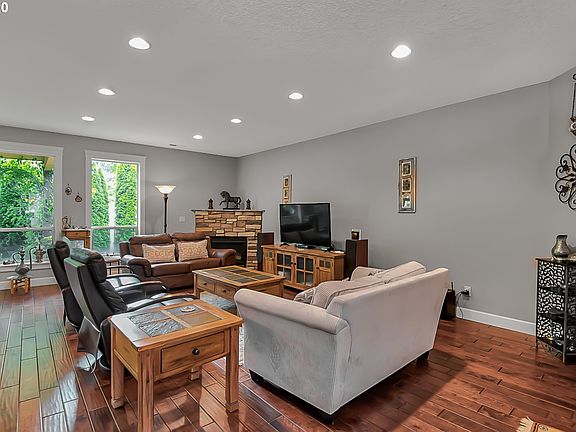 4th image of 15002 NE 49th Ct