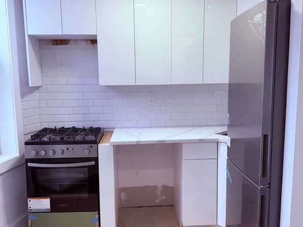 25 Hackensack Plank Road image 1 of 5